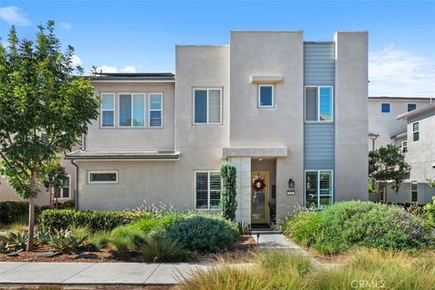 Photo of 124 Sculpture, Irvine, CA 92618 (MLS # OC25239403)