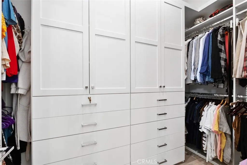 Irvine, California 92618, United States, 3 Bedrooms Bedrooms, ,2 BathroomsBathrooms,Residential,Active,227320