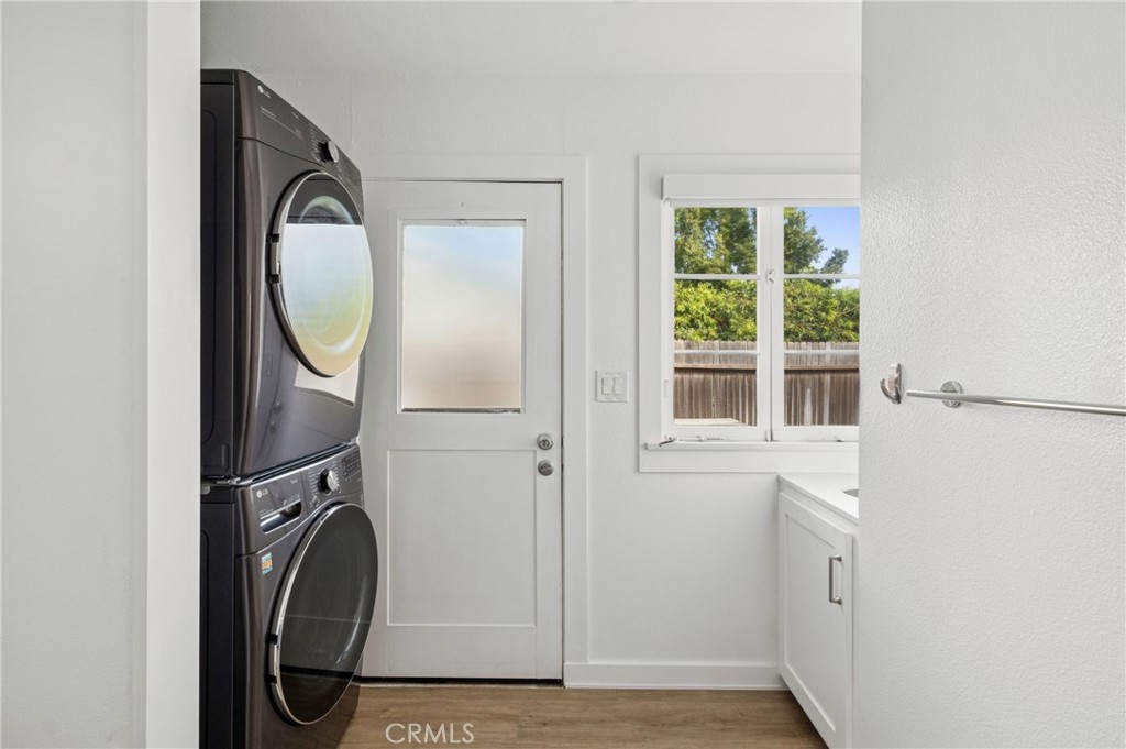 Corona del Mar North of PCH (CNHW) - Residential Lease