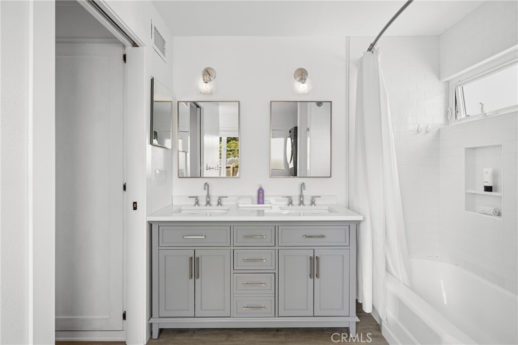 Corona del Mar North of PCH (CNHW) - Residential Lease