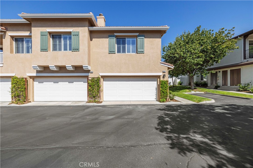 28017 Serra Lane