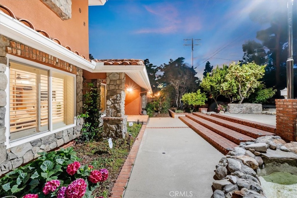 1008 Alamosa Drive