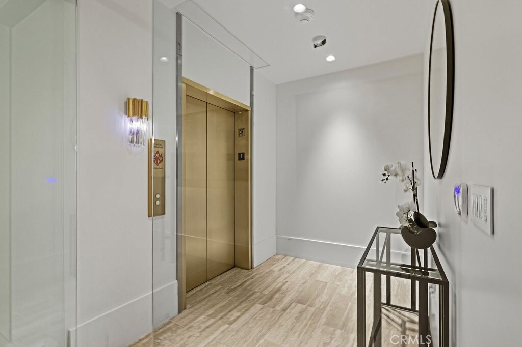 8420 W Sunset Boulevard 108