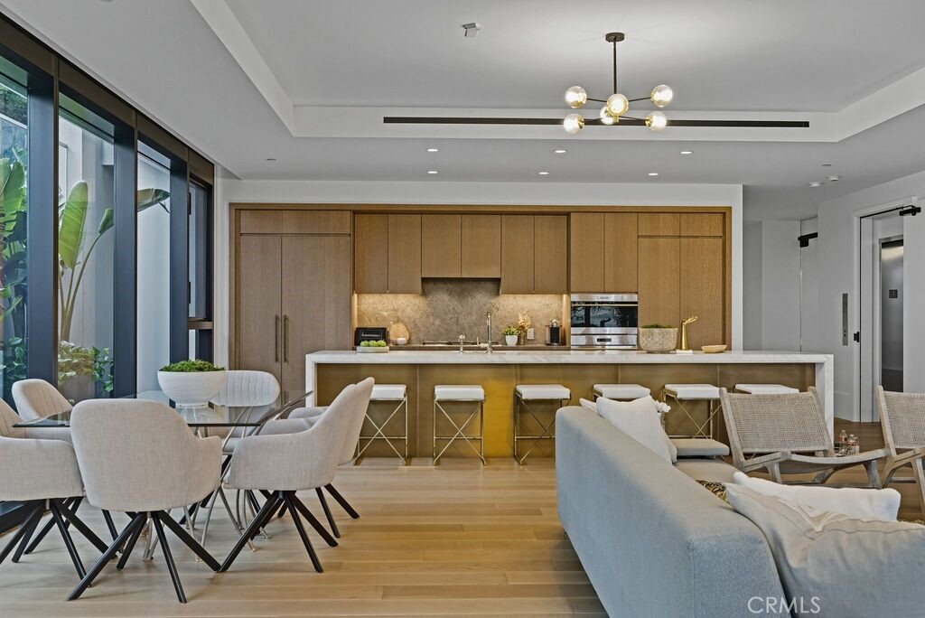 8420 W Sunset Boulevard 108