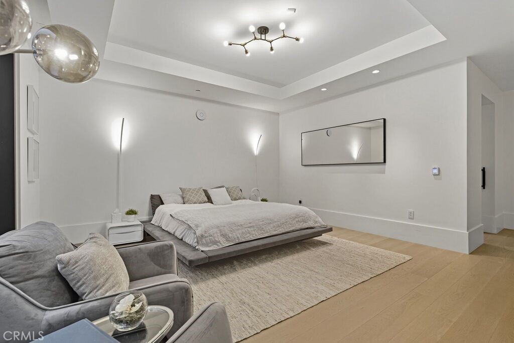 Los Angeles, California, 90069, United States, 2 Bedrooms Bedrooms, ,3 BathroomsBathrooms,Residential,Active,1995278