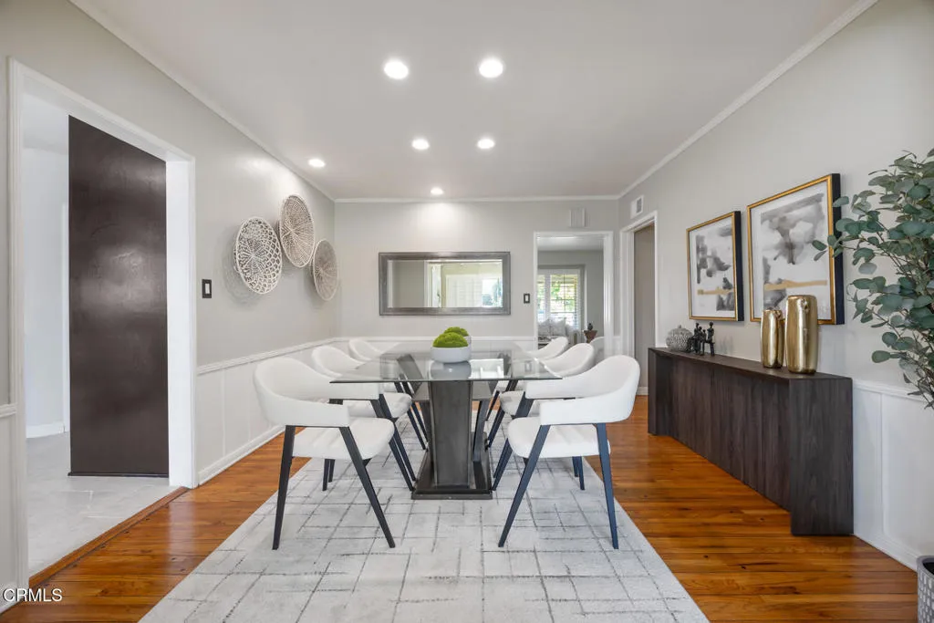 San Gabriel, California 91775, United States, 3 Bedrooms Bedrooms, ,2 BathroomsBathrooms,Residential,Pending,216785