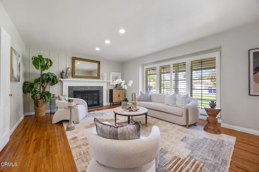 San Gabriel, California 91775, United States, 3 Bedrooms Bedrooms, ,2 BathroomsBathrooms,Residential,Pending,216785