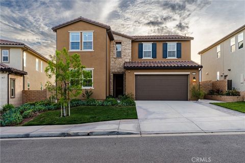 Photo of 19038 Carranza Ln, Saugus, CA 91350 (MLS # SR25282362)