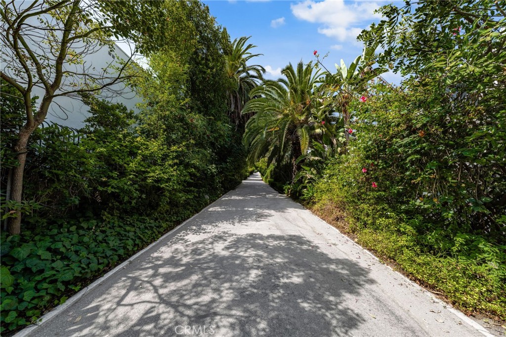 Properties 3 2027 N Highland Avenue