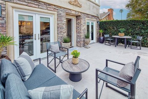 410 ACACIA Corona Del Mar CA 92625