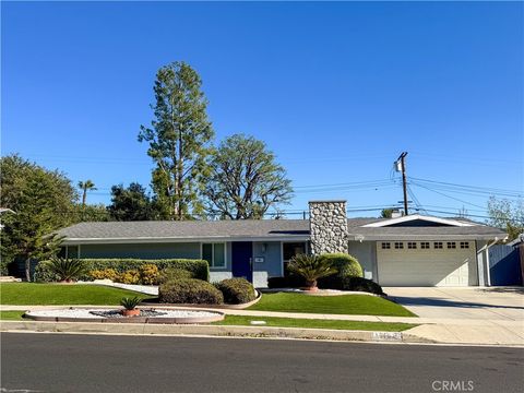 Photo of 12162 Bradford, Granada Hills, CA 91344 (MLS # SR25251044) Photo of 12162 Bradford, Granada Hills, CA 91344 (MLS # SR25251044)