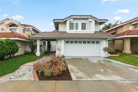 Photo of 19 Saint Thomas, Laguna Niguel, CA 92677 (MLS # OC26165400)