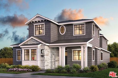 Photo of 618 10th Street, Santa Monica, CA 90402 (MLS # 25554447) Photo of 618 10th Street, Santa Monica, CA 90402 (MLS # 25554447)