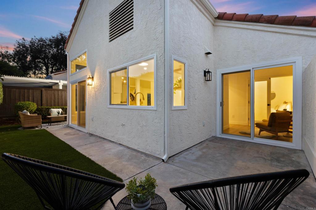 12117 Putting Green Row