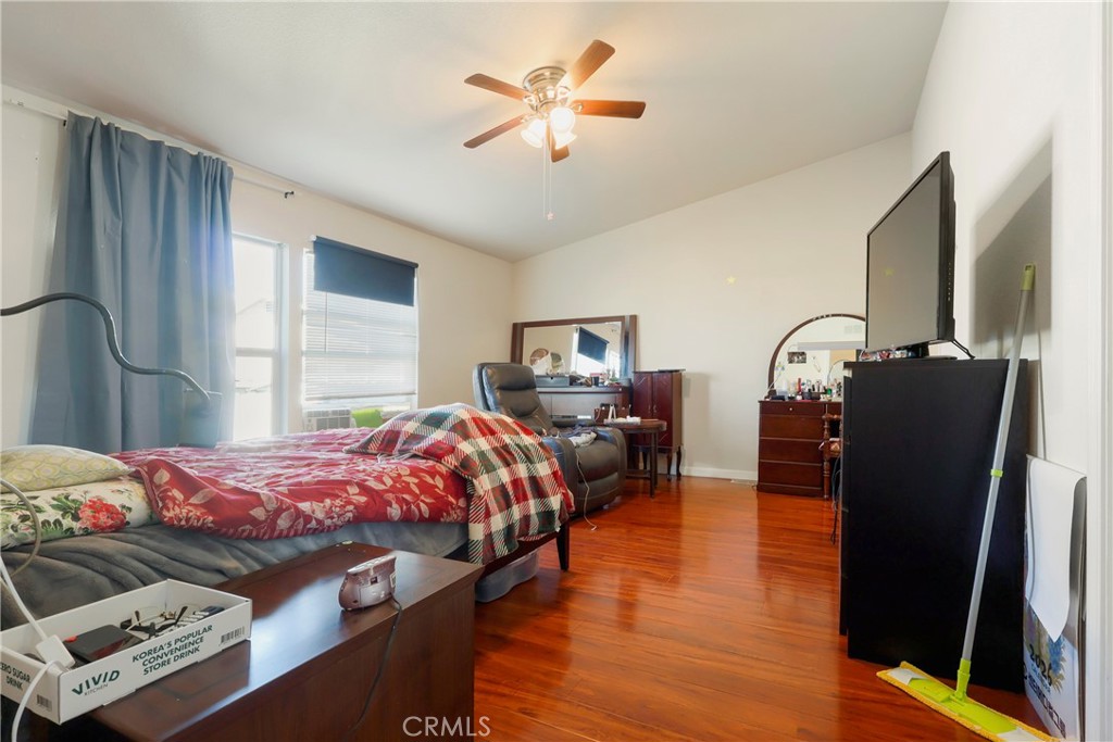 14362 17 BUSHARD  ST 17