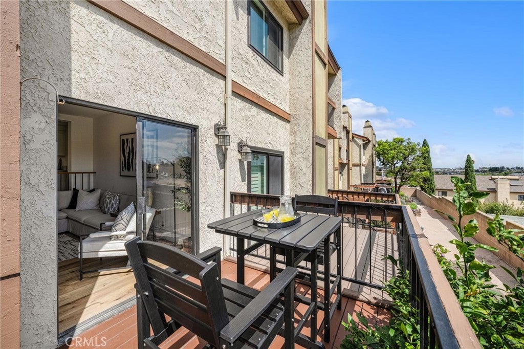 2333 241st Street 19