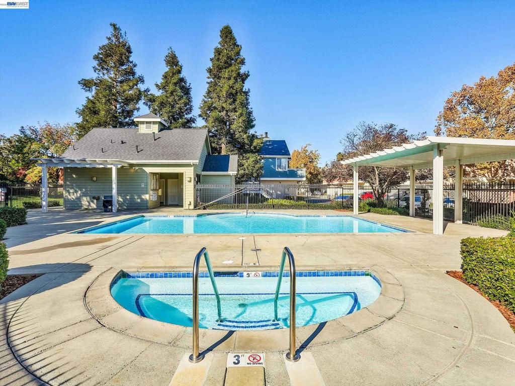 Photo of 88 Manchester Drive, Fairfield, CA 94533 (MLS # 41131232)