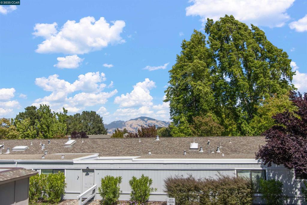 Properties 2 2400 Pine Knoll Dr 12