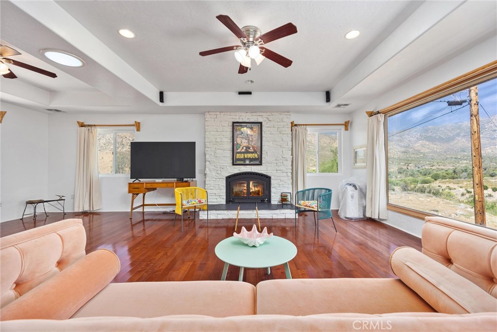 Properties 1 27 Cannel Creek Road
