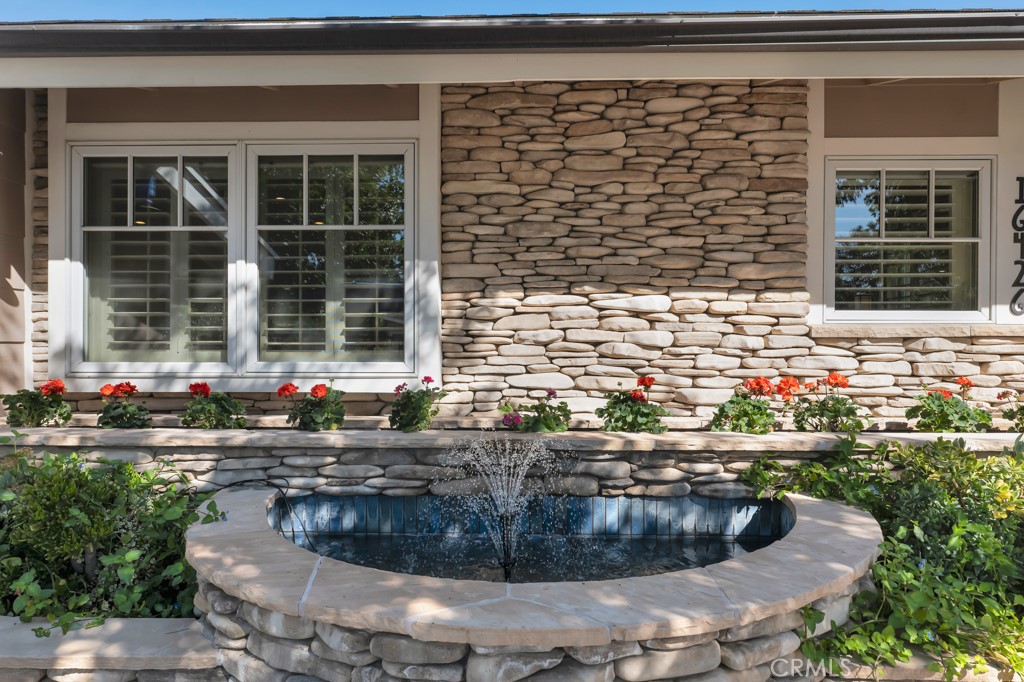 16426 Knollwood Drive