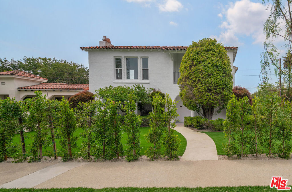 543 N La Jolla Avenue