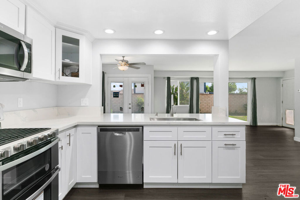 6703 Poinsettia Court