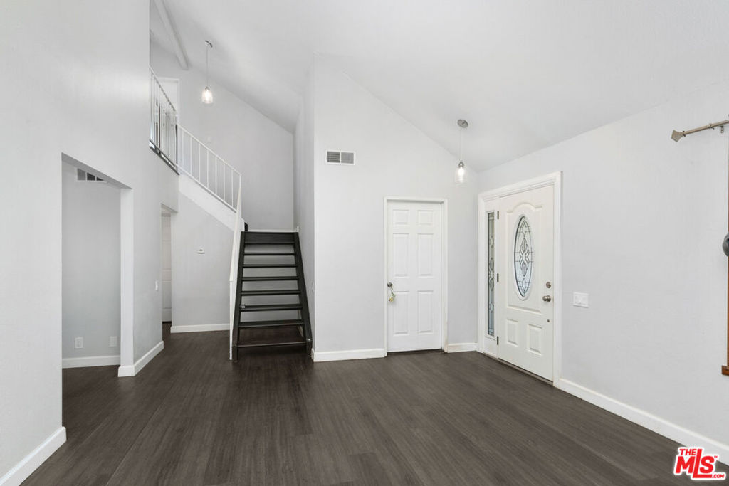 6703 Poinsettia Court