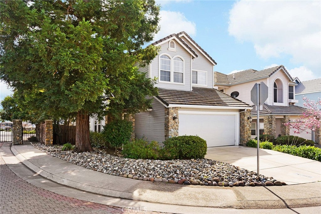5601 Grand View Court