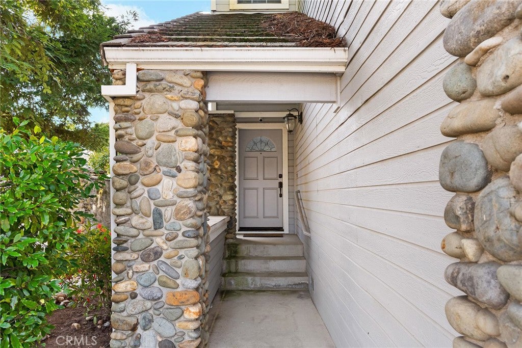 5601 Grand View Court