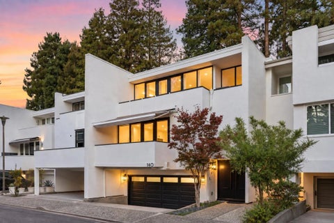 Photo of 140 Stone Pine Lane, Menlo Park, CA 94025 (MLS # ML82061837)