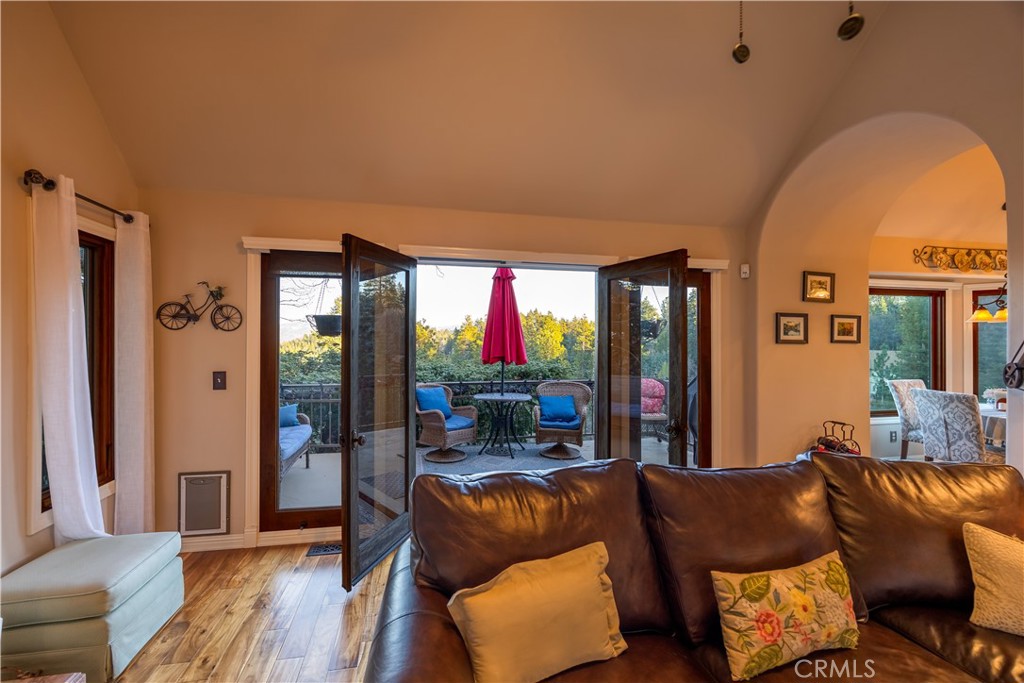 26335 Walnut Hills Drive