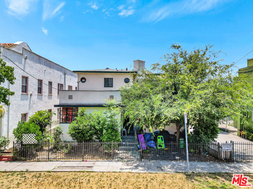 4412 Lockwood Avenue
