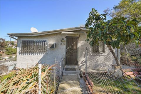 Photo of 2149 Fargo Street, Los Angeles, CA 90039 (MLS # AR26000239)