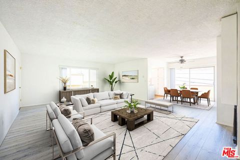 Photo of 1246 Euclid Street #10, Santa Monica, CA 90404 (MLS # 25603871)