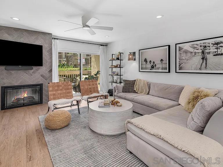 353 S. Sierrra Ave. 195