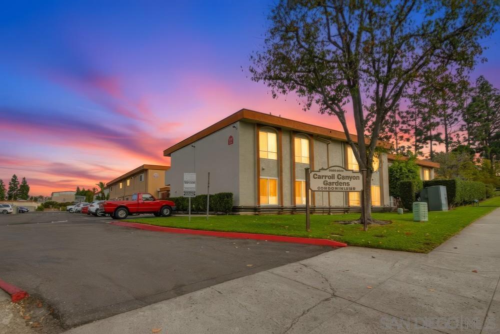 9556 Carroll Canyon Rd 143