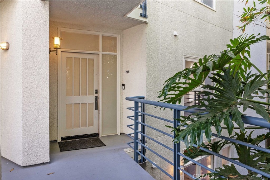 3019 3rd Street 202, Santa Monica CA 90405