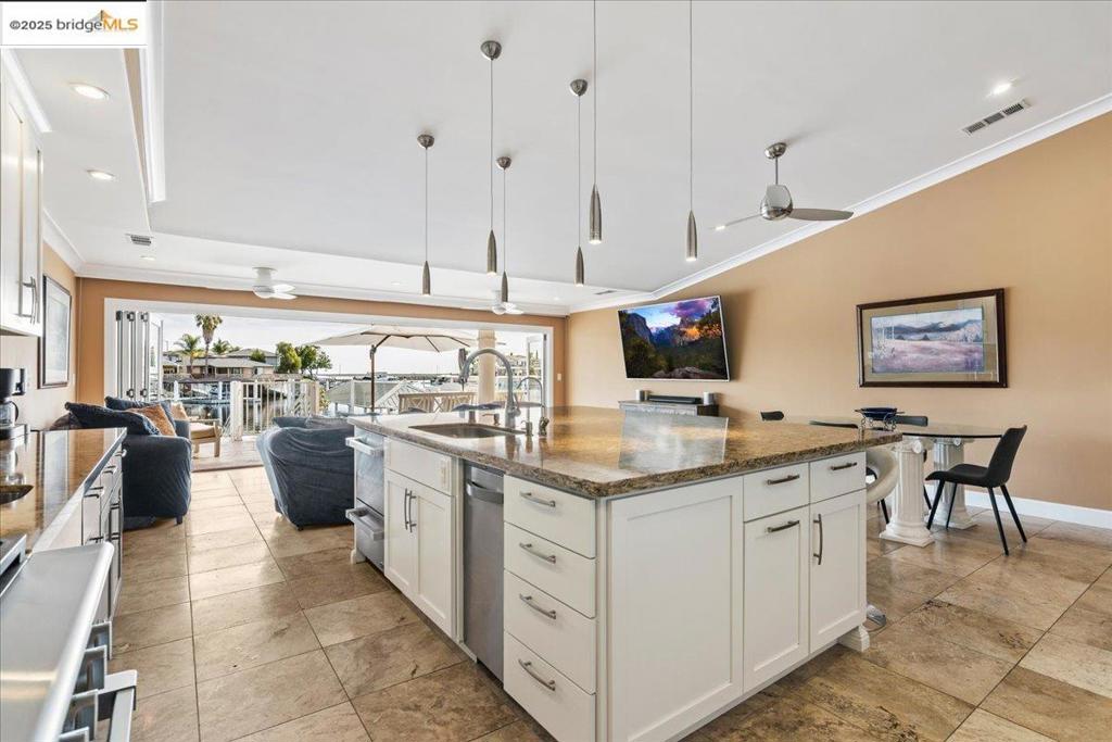 DEEP WATER - Residential