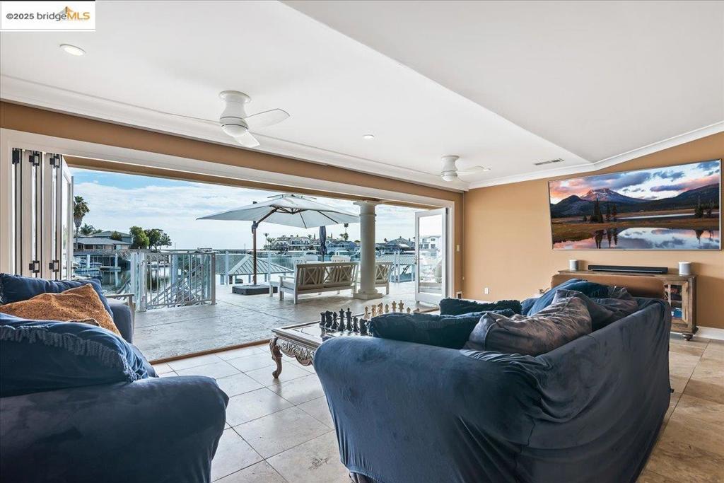 DEEP WATER - Residential