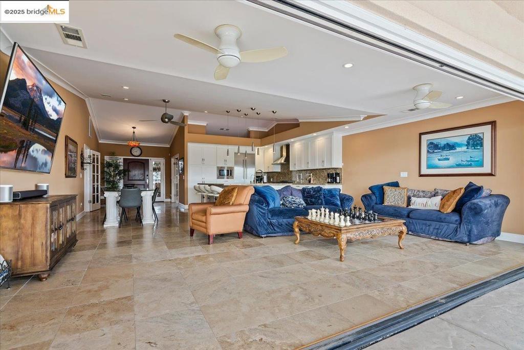 DEEP WATER - Residential