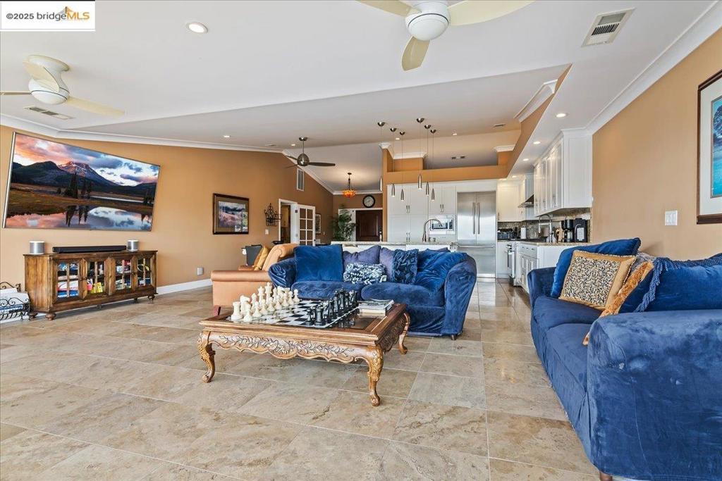 DEEP WATER - Residential