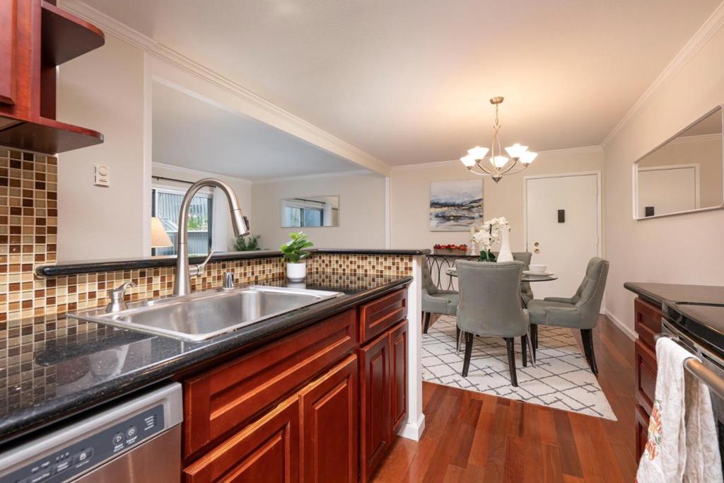 137 Piccadilly Place C