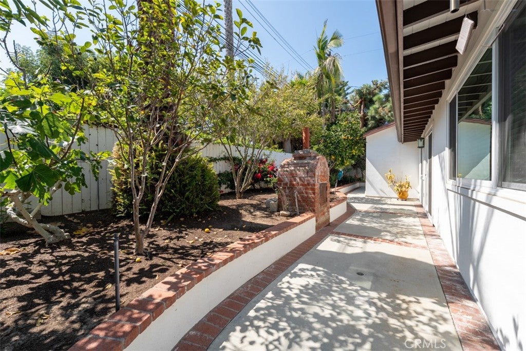 327 Santa Isabel, Newport Beach CA 92660 - Photo 27