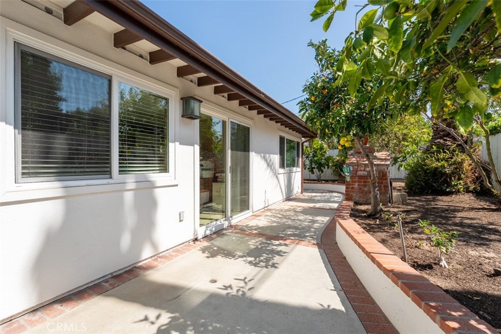 327 Santa Isabel, Newport Beach CA 92660 - Photo 28