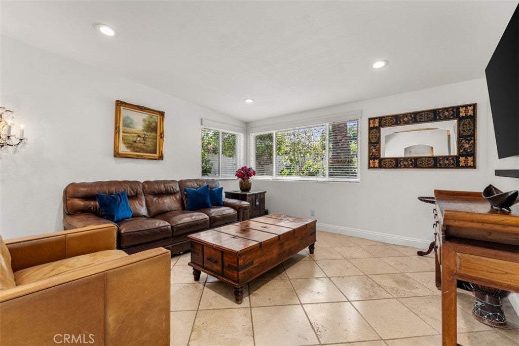 327 Santa Isabel, Newport Beach CA 92660 - Photo 12