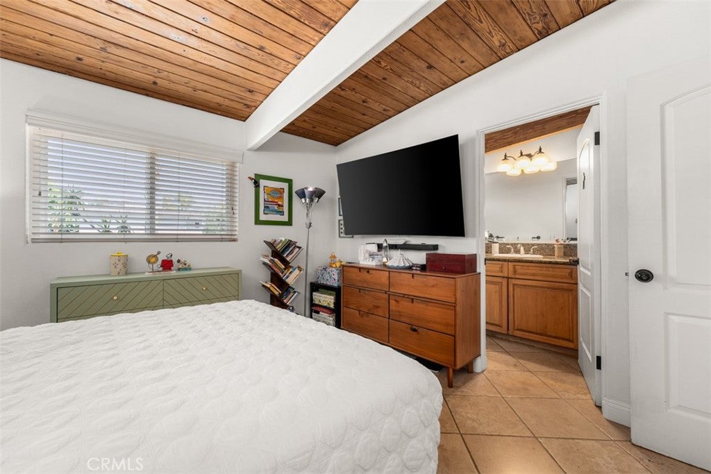 327 Santa Isabel, Newport Beach CA 92660 - Photo 22