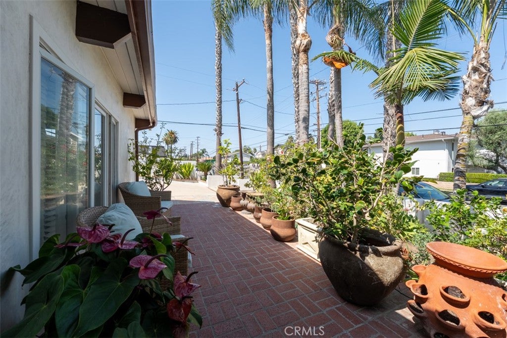 327 Santa Isabel, Newport Beach CA 92660 - Photo 30