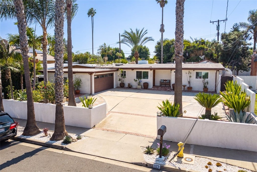 327 Santa Isabel, Newport Beach CA 92660 - Photo 31