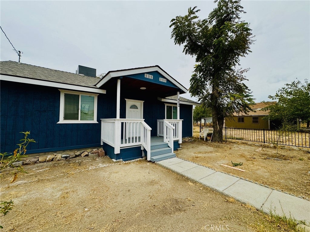 402 Mary Street