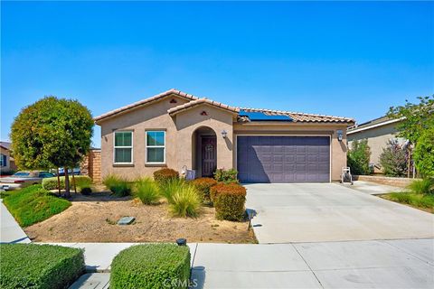 Photo of 19898 Cara Cara Cir, Riverside, CA 92507 (MLS # SW26081071)